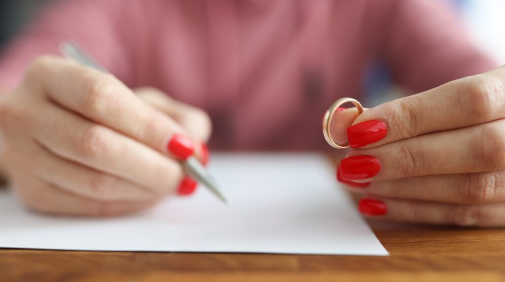 Your Divorce Decree Split the 401(k): The Retirement Plan Is Still Up for Grabs